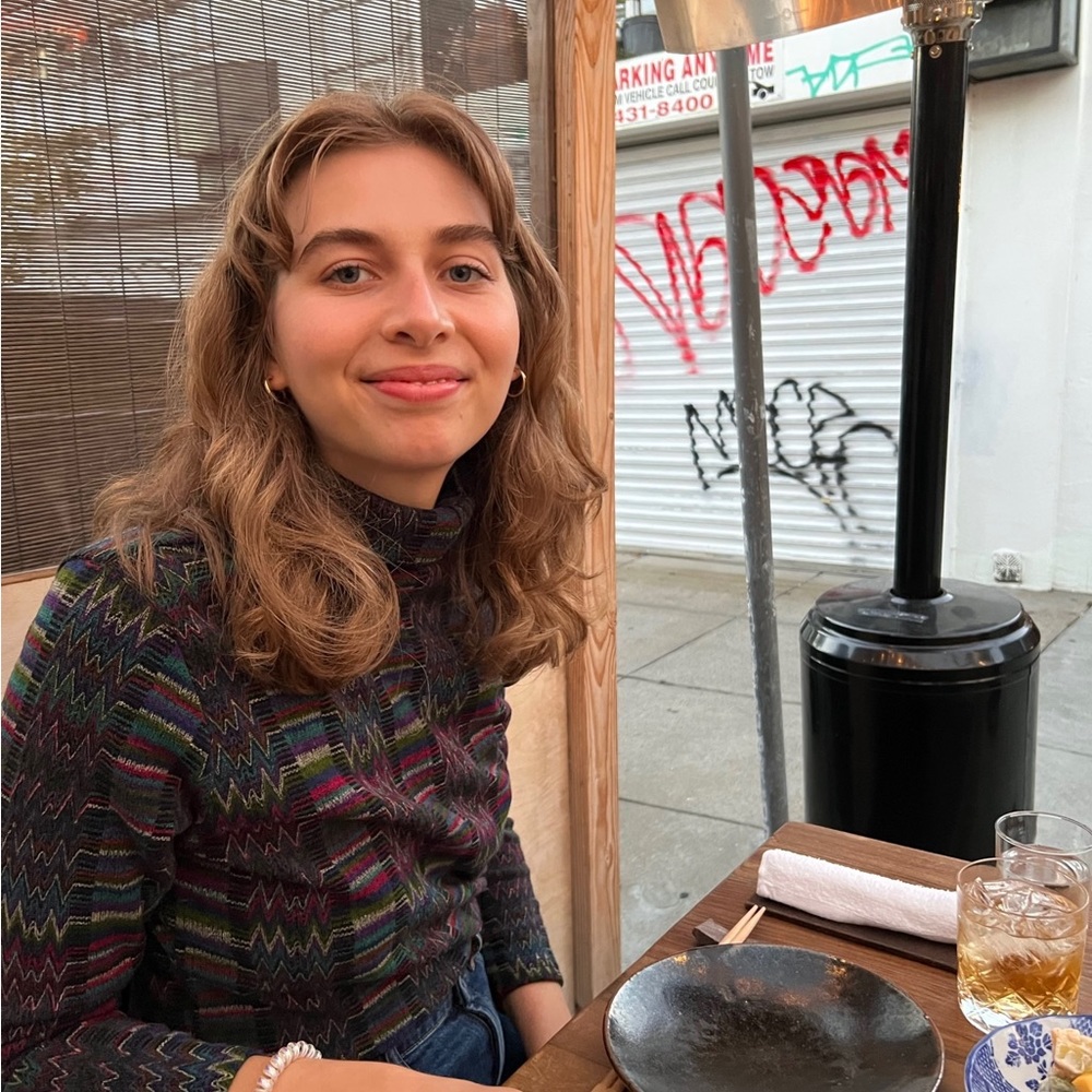 Meet your Posher, Ema